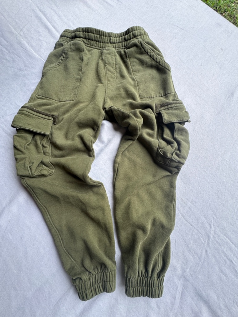 H&M Y2K Outdoor Athleisure Cargo Jogger Olive Green Pants for Kids Size 10